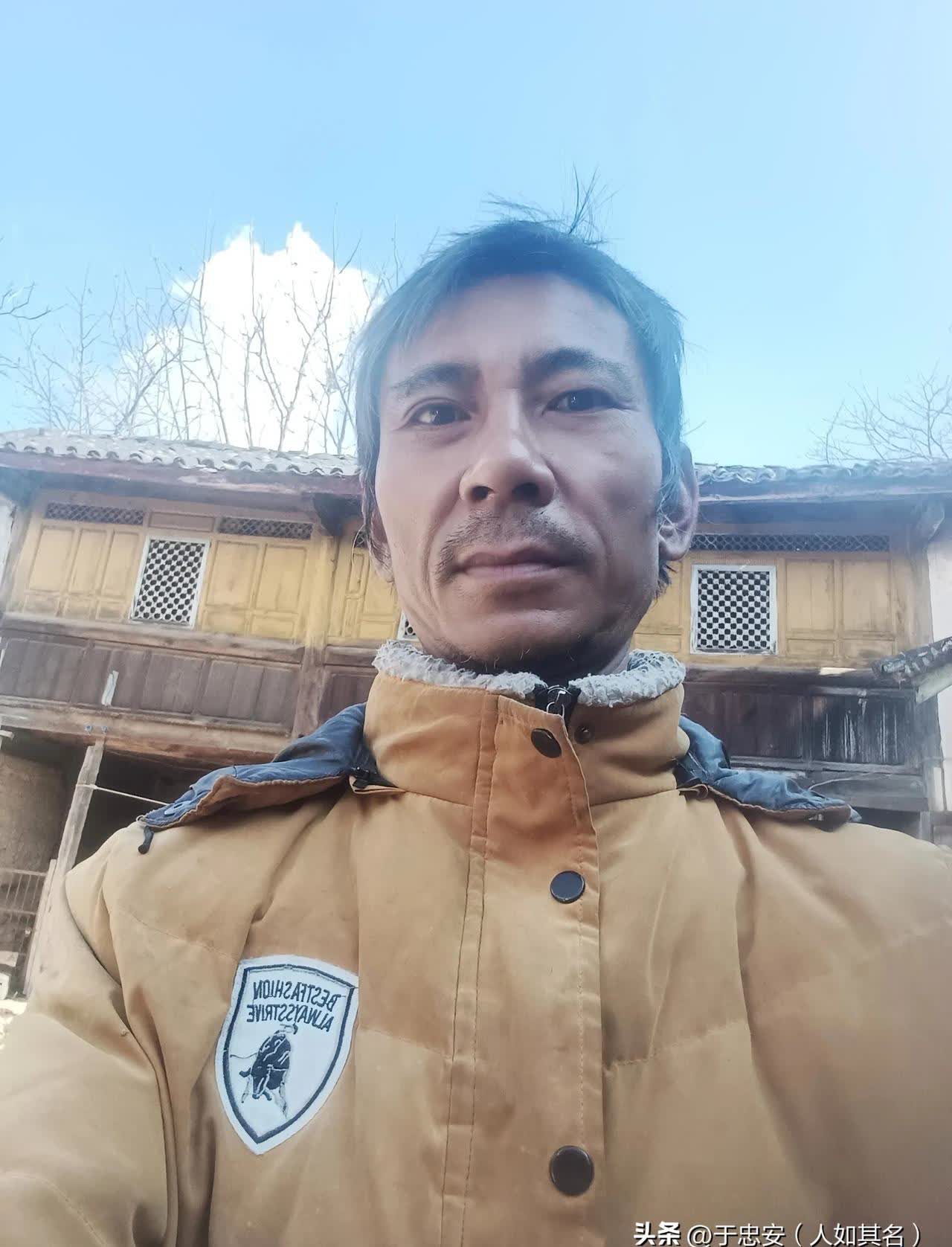 就像坠入了黑暗的深渊,再也找不到出口.