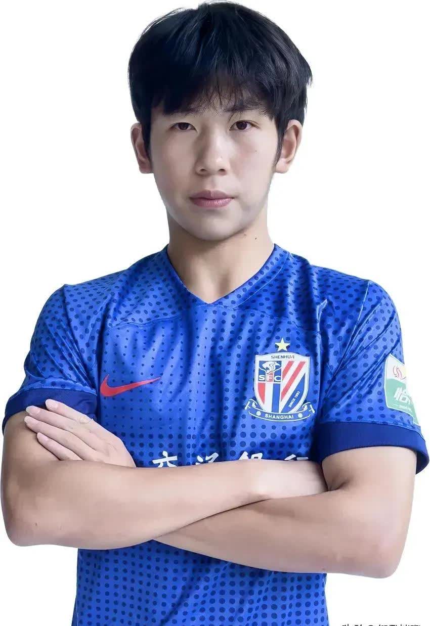 一夜间"一老一少"两名上海球员都登上了全国热搜榜,这两个热搜是否有