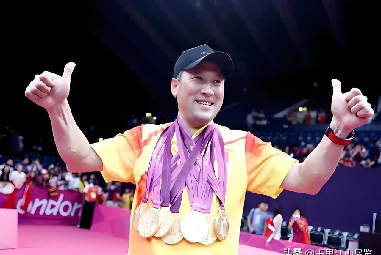 说起来,中国体育带出最多奥运冠军的功勋教练,非周继红,李永波