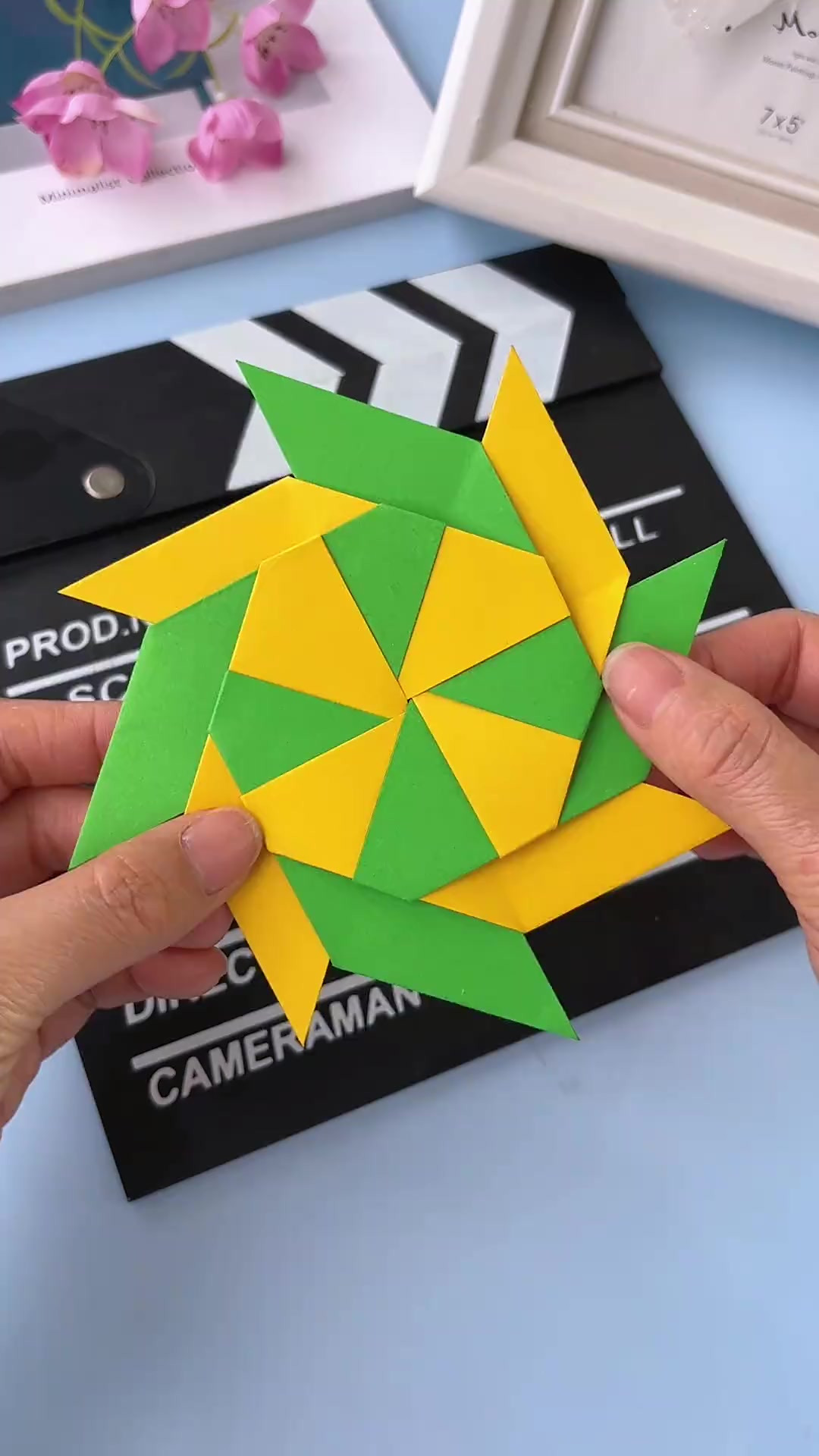 会变形的炫酷折纸飞镖,一学就会,快来试试吧!