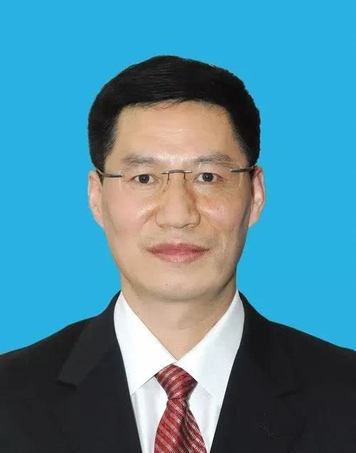 本月19号,财新网中国飞机强度研究所周佳煜简历襄阳中航工业集团