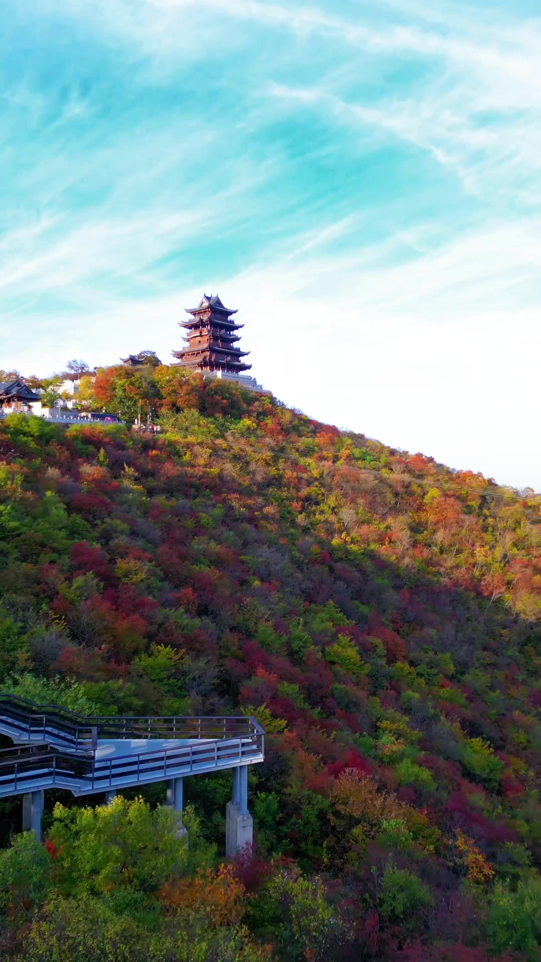 夏日旅游,南天门是位于滁州琅琊山的南山峰,是琅琊山最高峰,拥
