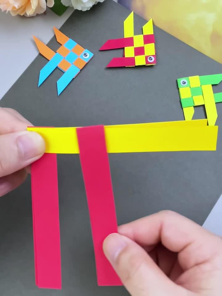 用纸条做一天彩色编织小鱼吧!收藏起来和孩