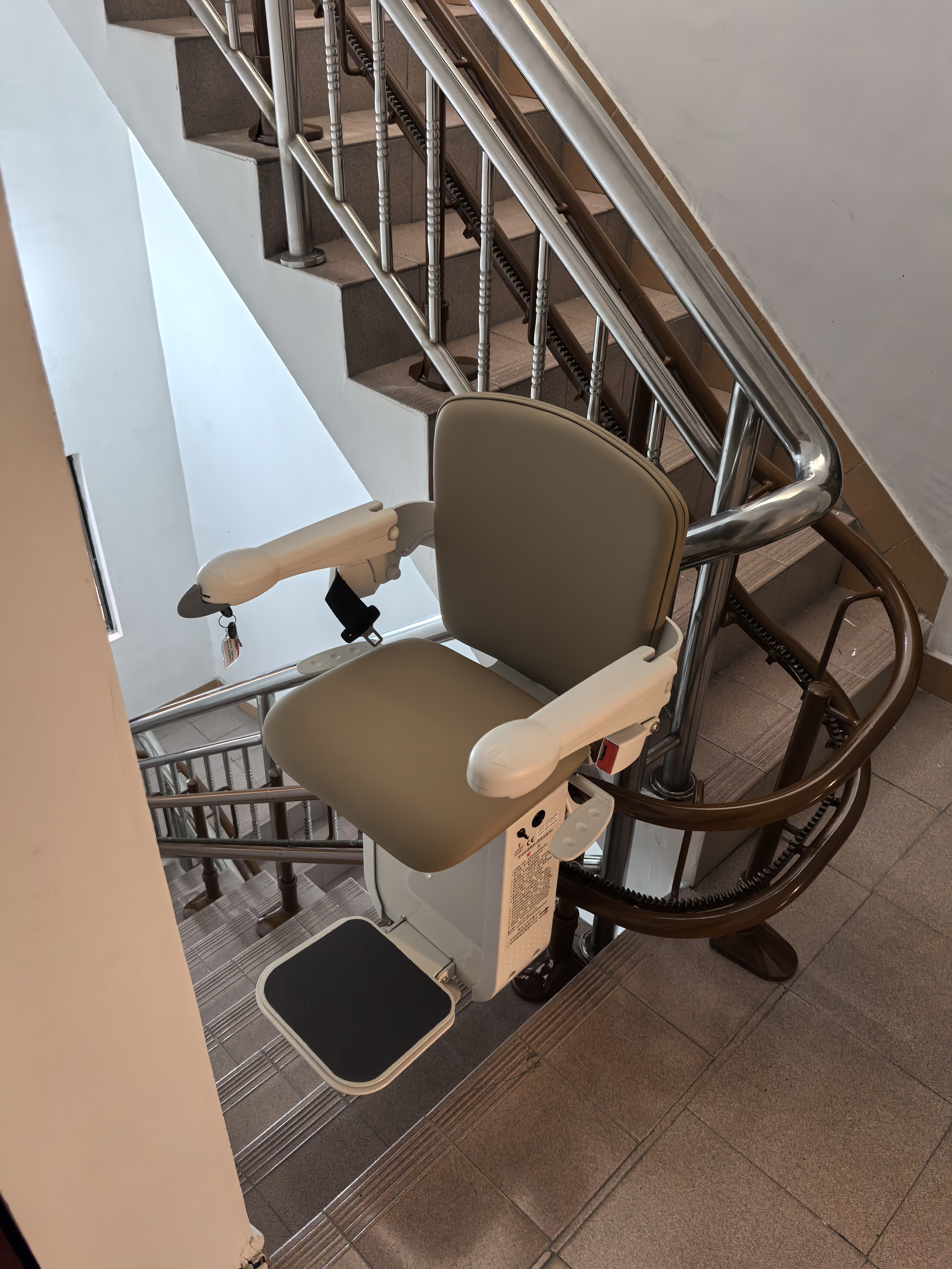 用高效实用为生活助力 .美罗蒂克座椅电梯 #老年人必备