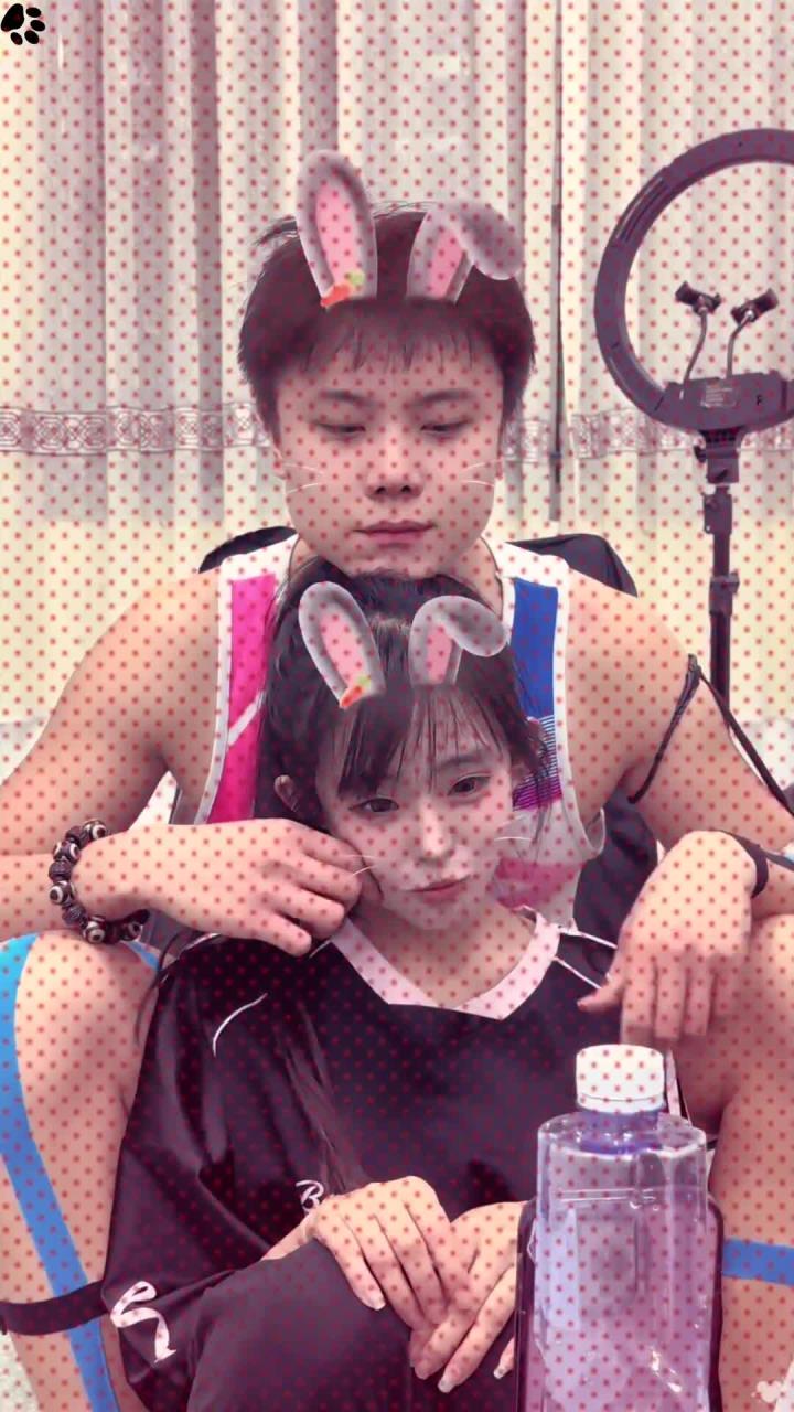 天舒跟娜娜拍摄期间竟然偷偷秀恩爱