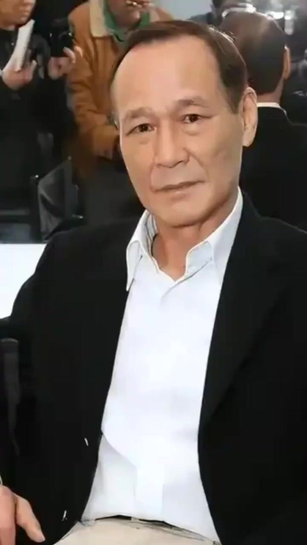 陈惠敏和妻子参加宴会,苏龙一脚踢去,吴国英肚子里的的孩子没了
