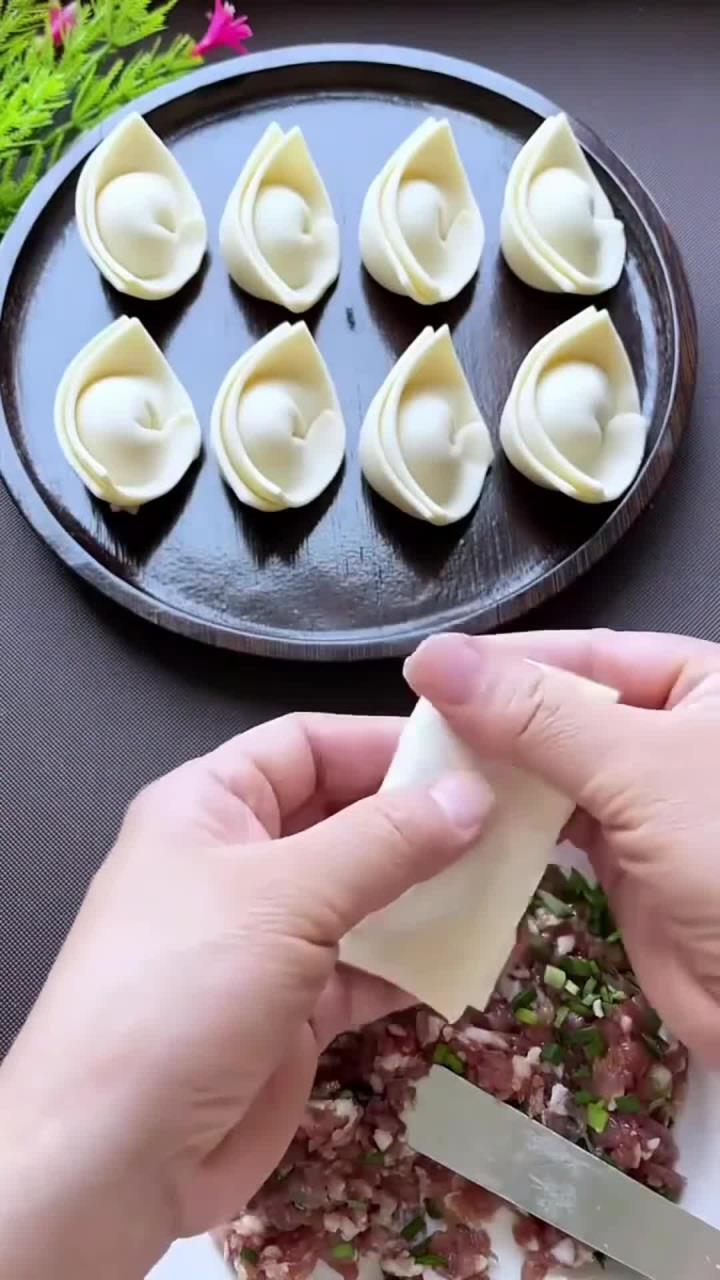方皮包饺子