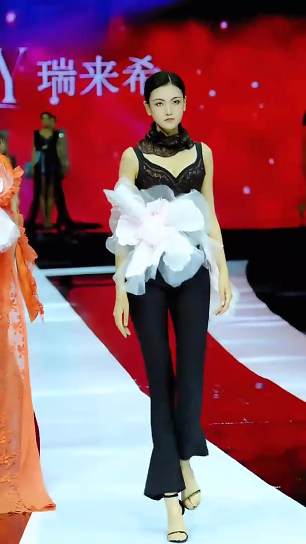 siuf深圳内衣展,美女模特