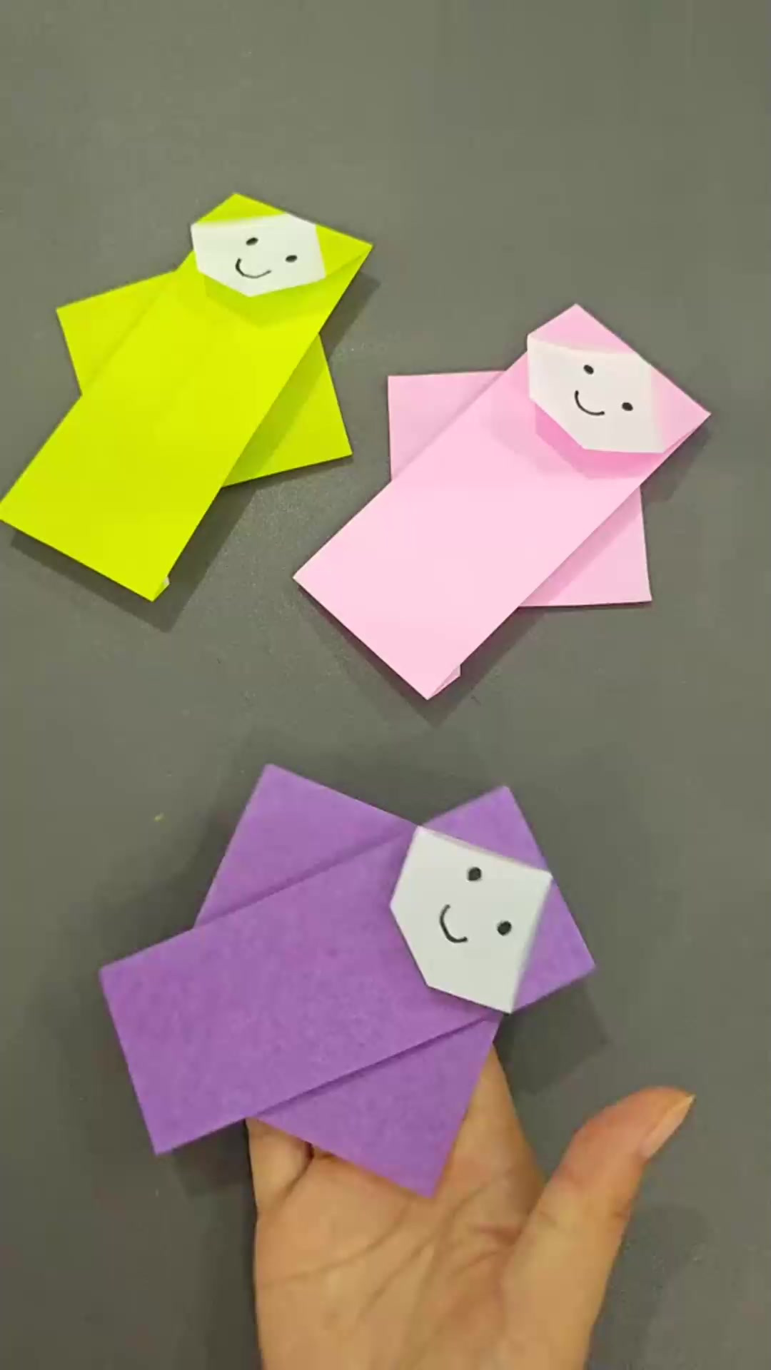 简单可爱的小人折纸书签 创意手工折纸书签