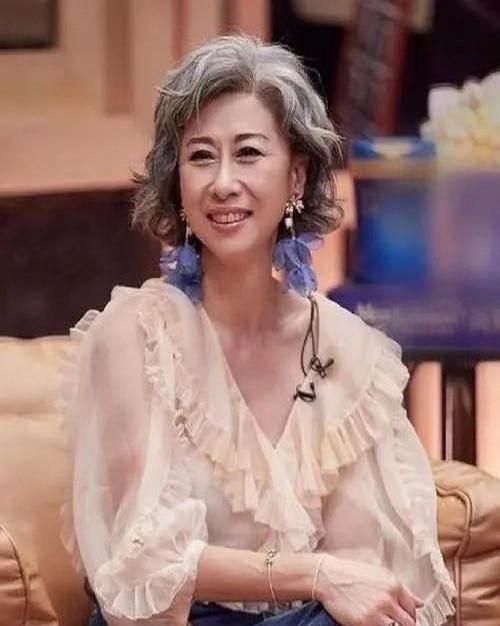 叶倩文在综艺里瞳孔地震的画面怕是要载入内娱史册!