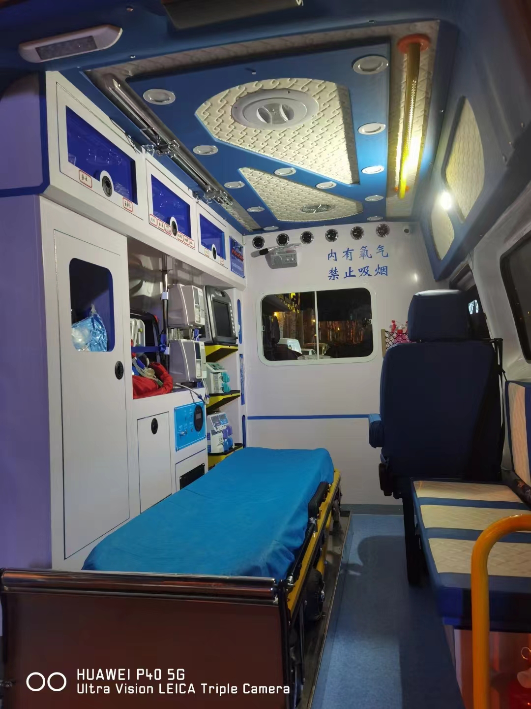 汕头私人救护车租赁服务:专注安全,紧急时刻的守护者