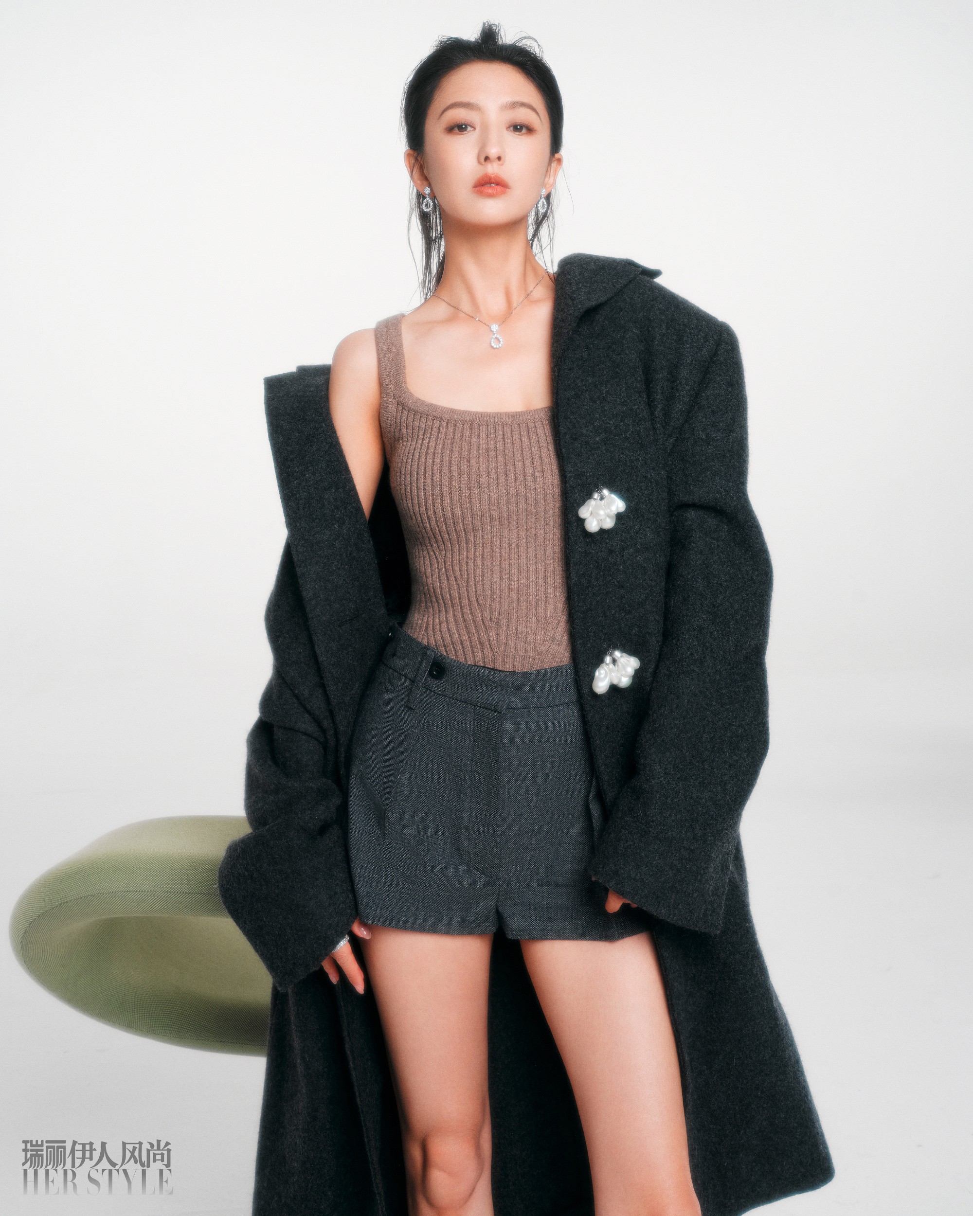 佟丽娅《瑞丽伊人风尚》封面大片