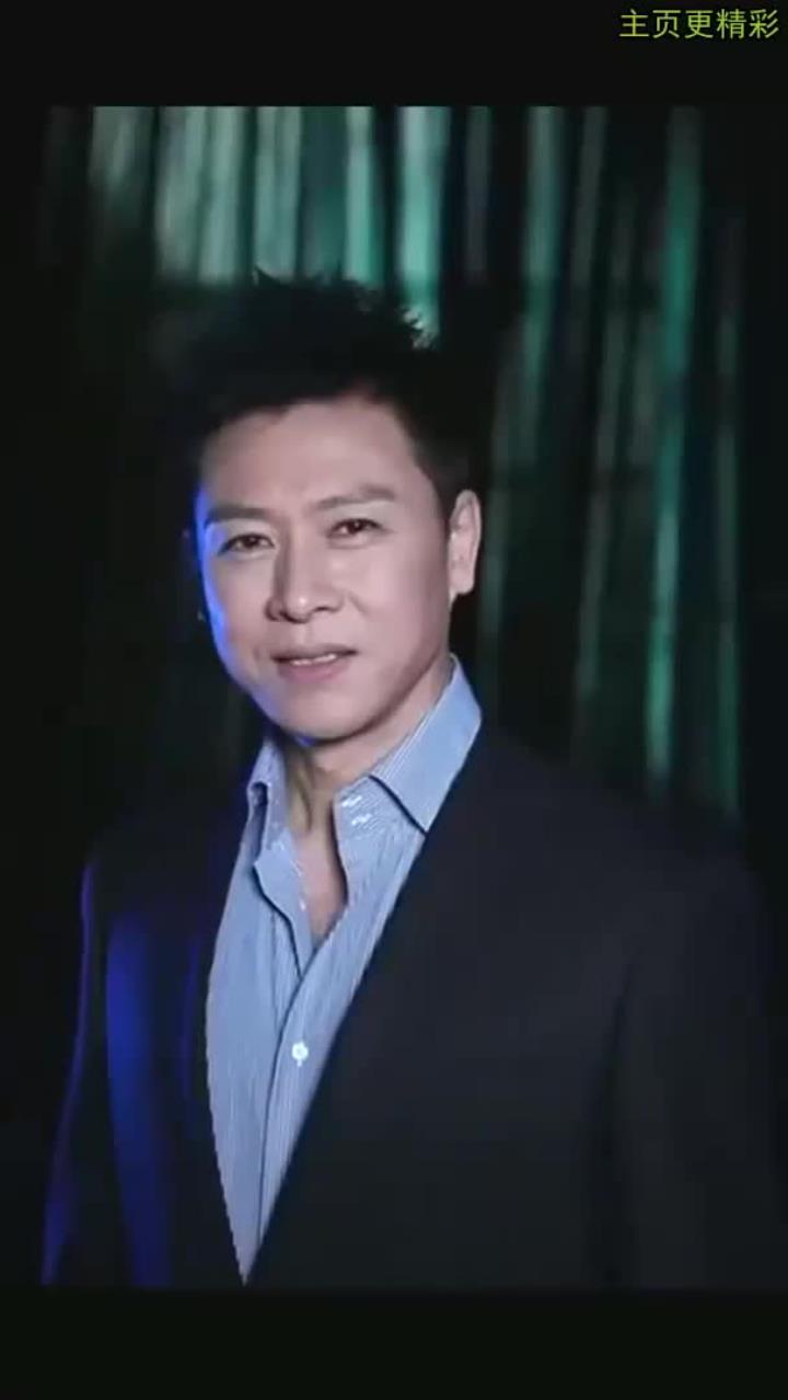 每日一星演员胡亚捷曾在便衣警察扮演重要角色