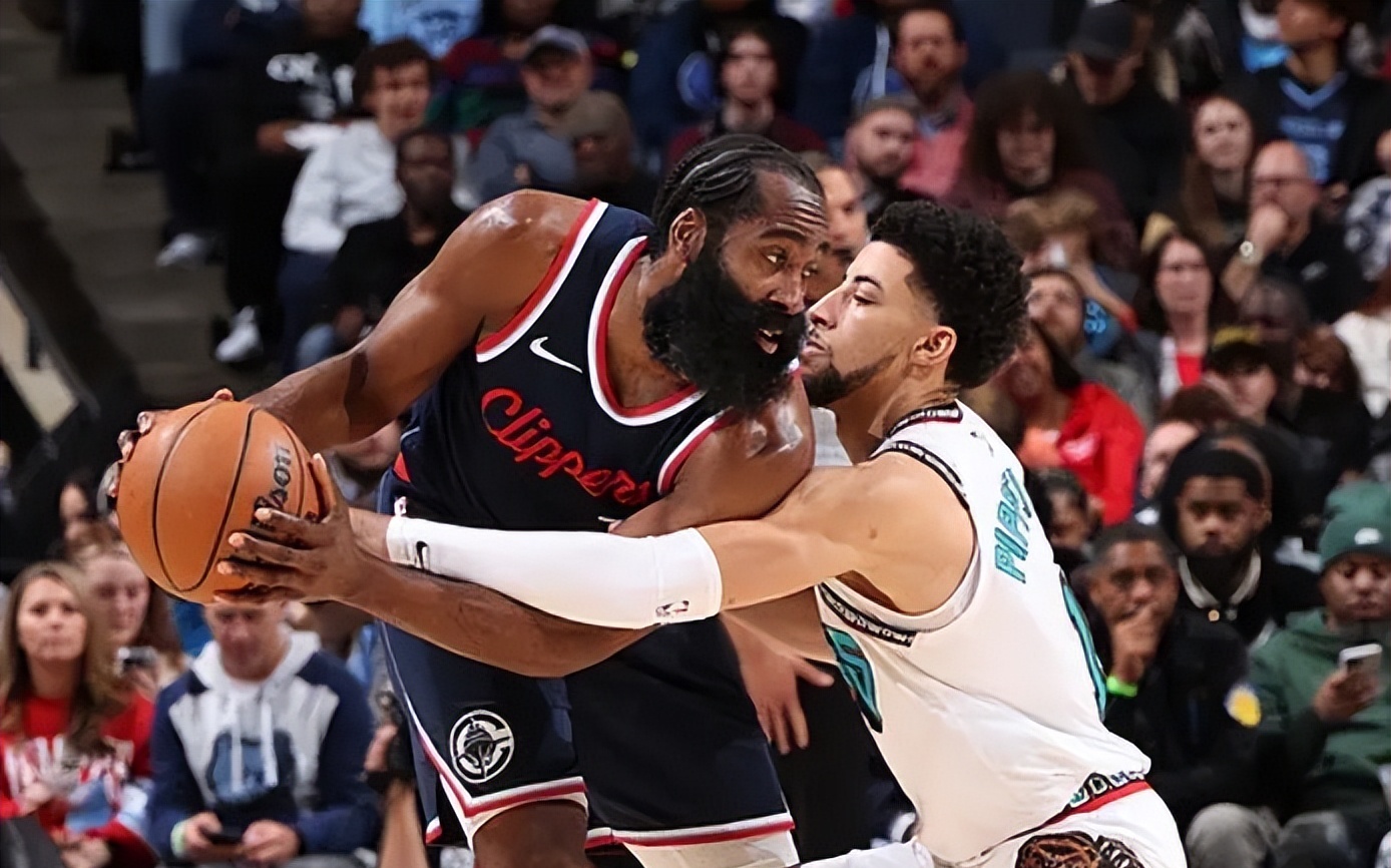 全场哈登投篮16中6,三分6中1,得到21分