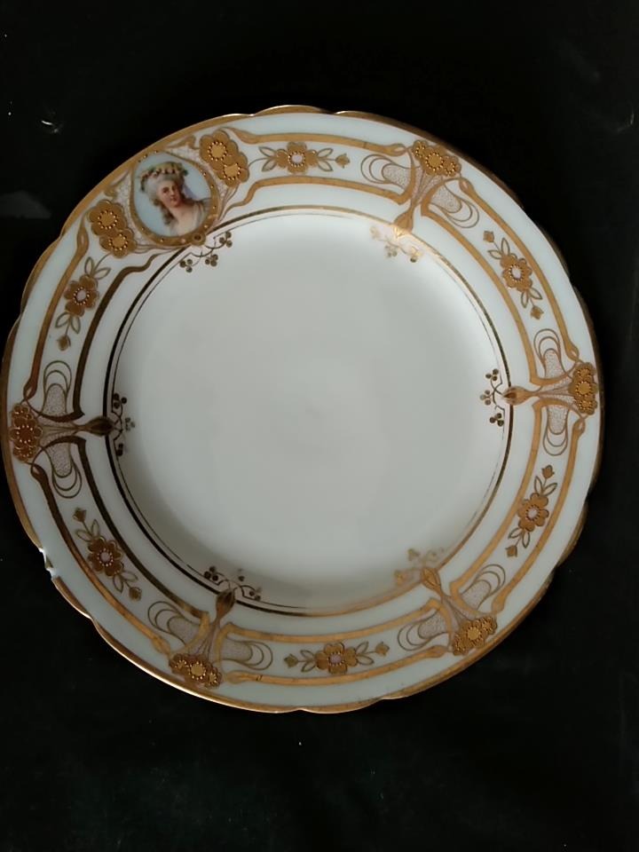 今天逛市场又被美哭啦 这些陶瓷工艺品也太绝了吧!