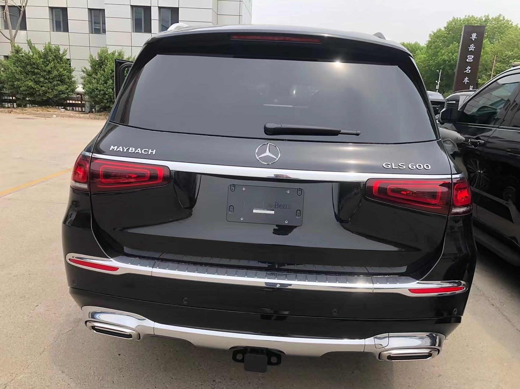 奔驰迈巴赫gls600