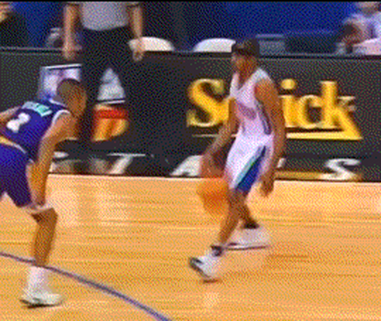 艾弗森180身高,196臂展,238的站立摸高,外加115cm助跑弹跳,这个天赋