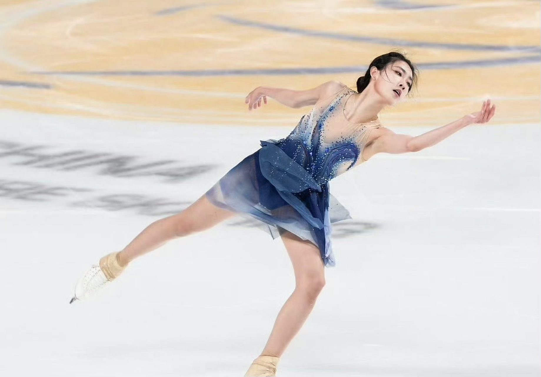 花滑陈虹伊参加中国杯