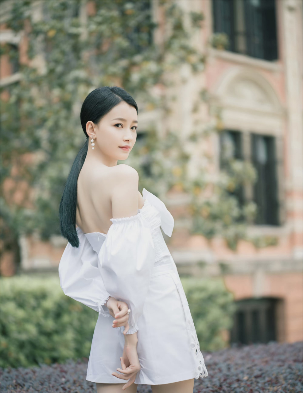 孙怡一字带高跟鞋[色][色] #孙怡