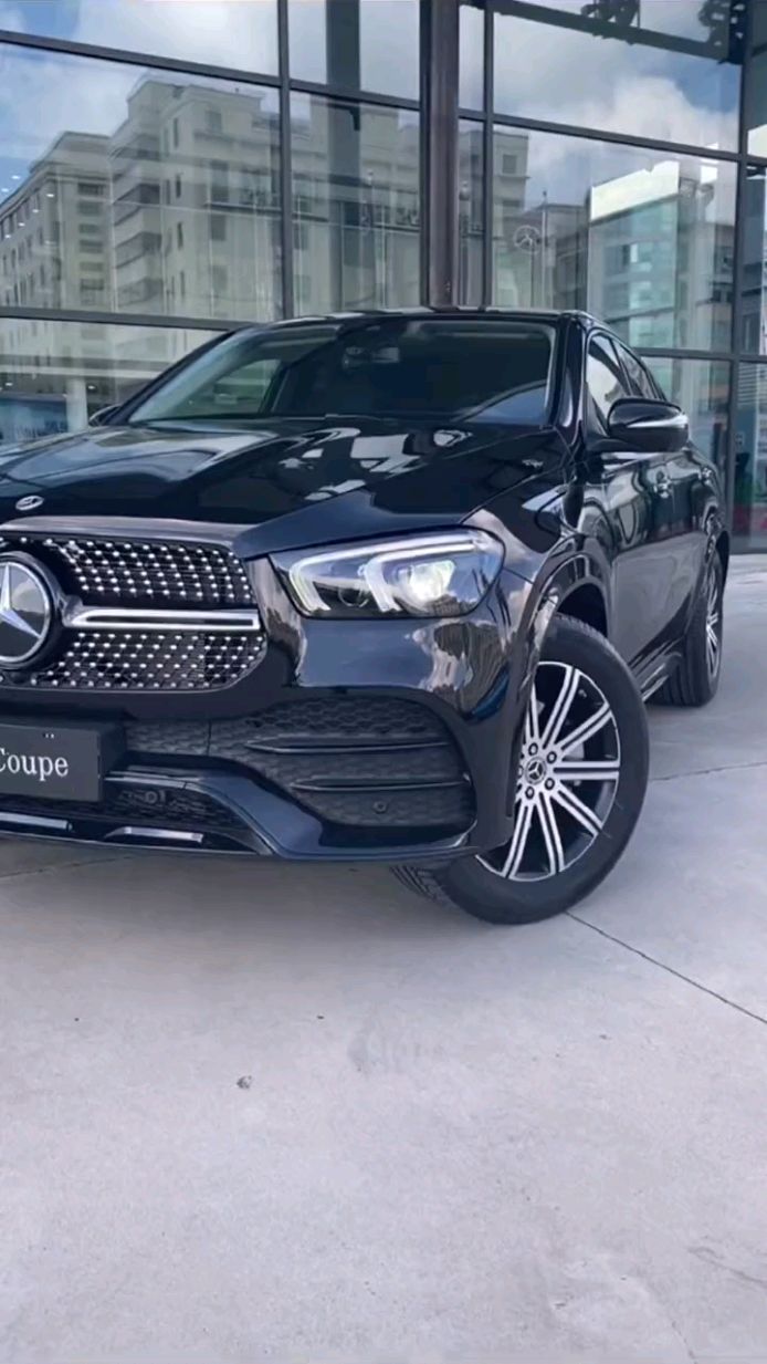 奔驰 gle大溜背,现车,ta可以陪你跨过很多坎,四驱带底盘升降
