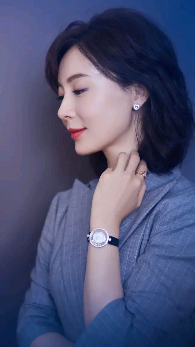 陈数精美壁纸:成熟优雅,美丽大方!