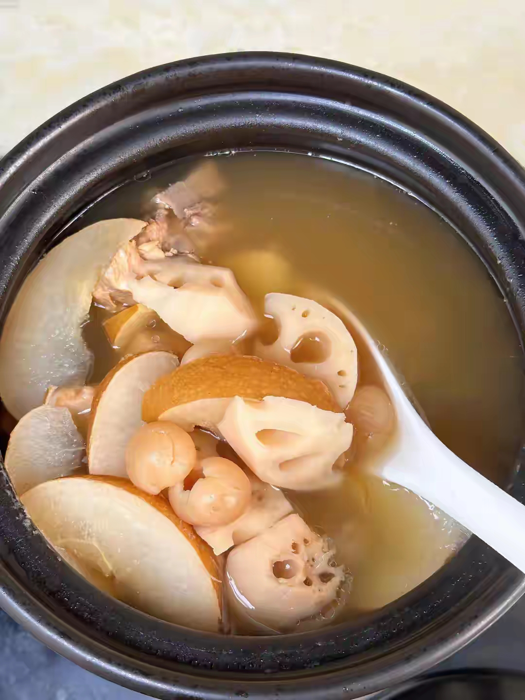 秋天必备这碗汤!润到骨子里～熬夜干燥的都喝起来!