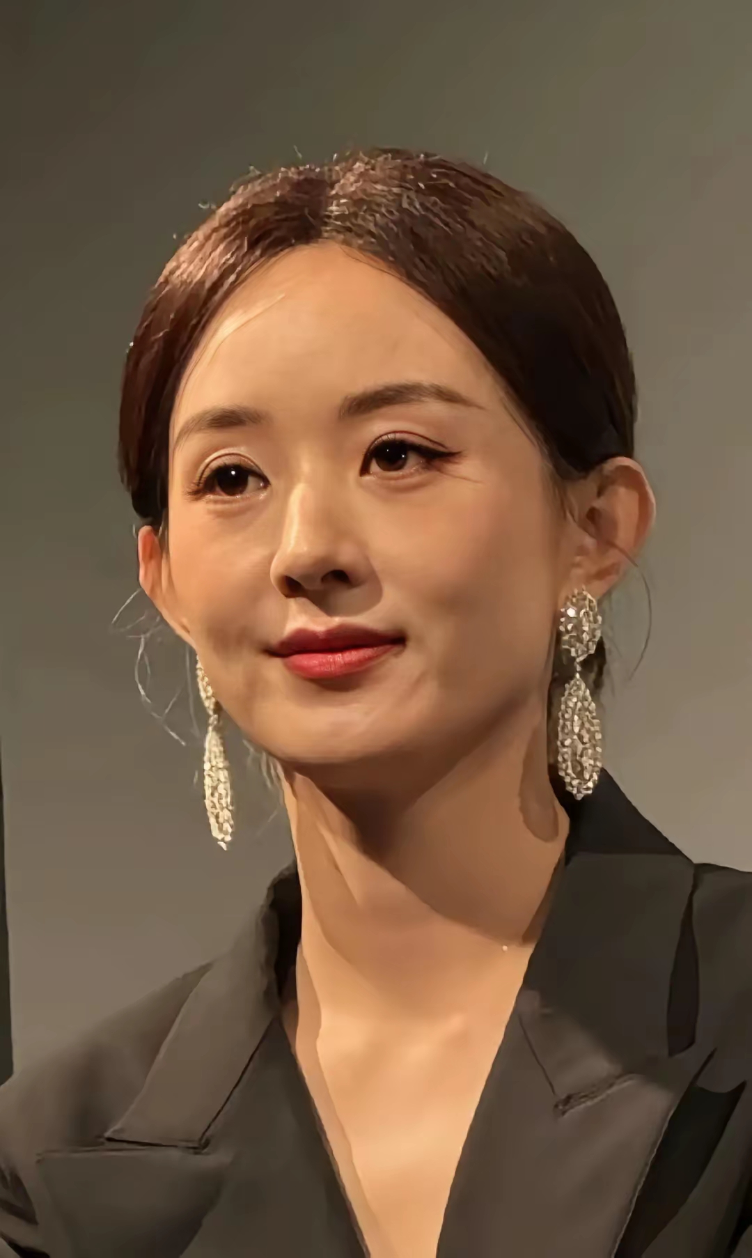 照片赵丽颖老态赵丽颖的眼睛赵丽颖眼睛照片眼睛老是模糊像睁不开眼是