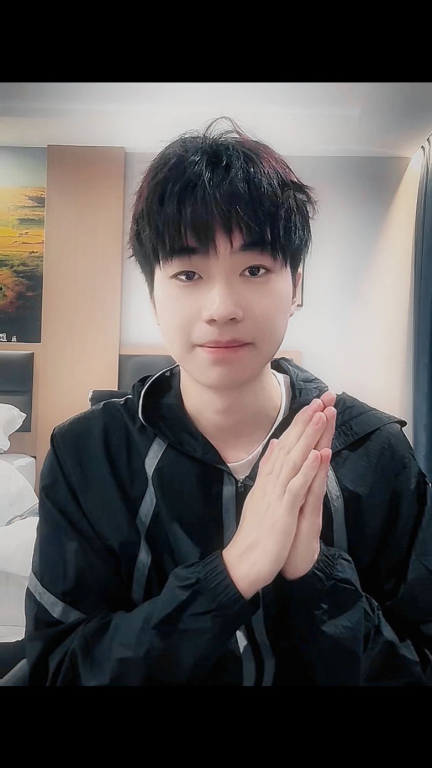 王小贱pk桂哥谁输了谁退网?