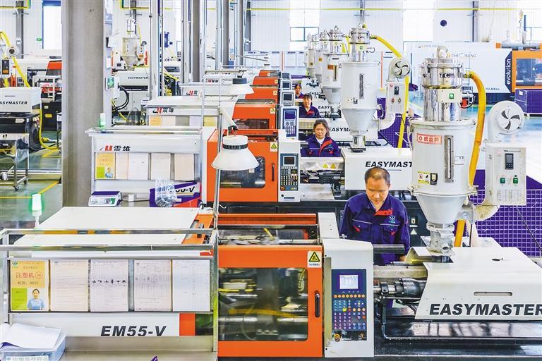 麻仓优在线温泉今日盛大开启，万千粉丝翘首以盼，现场气氛热烈非凡，娱乐资讯全面引爆