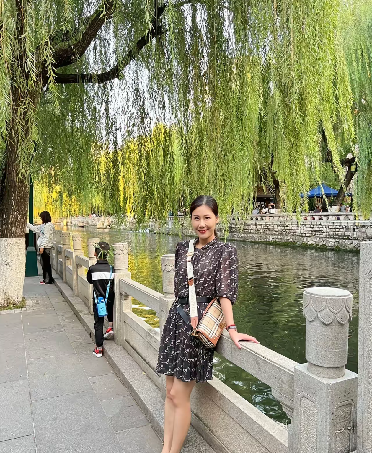 3年里相亲了十多个人,可都没成 上周末又去见了个男的,38岁,也是离异