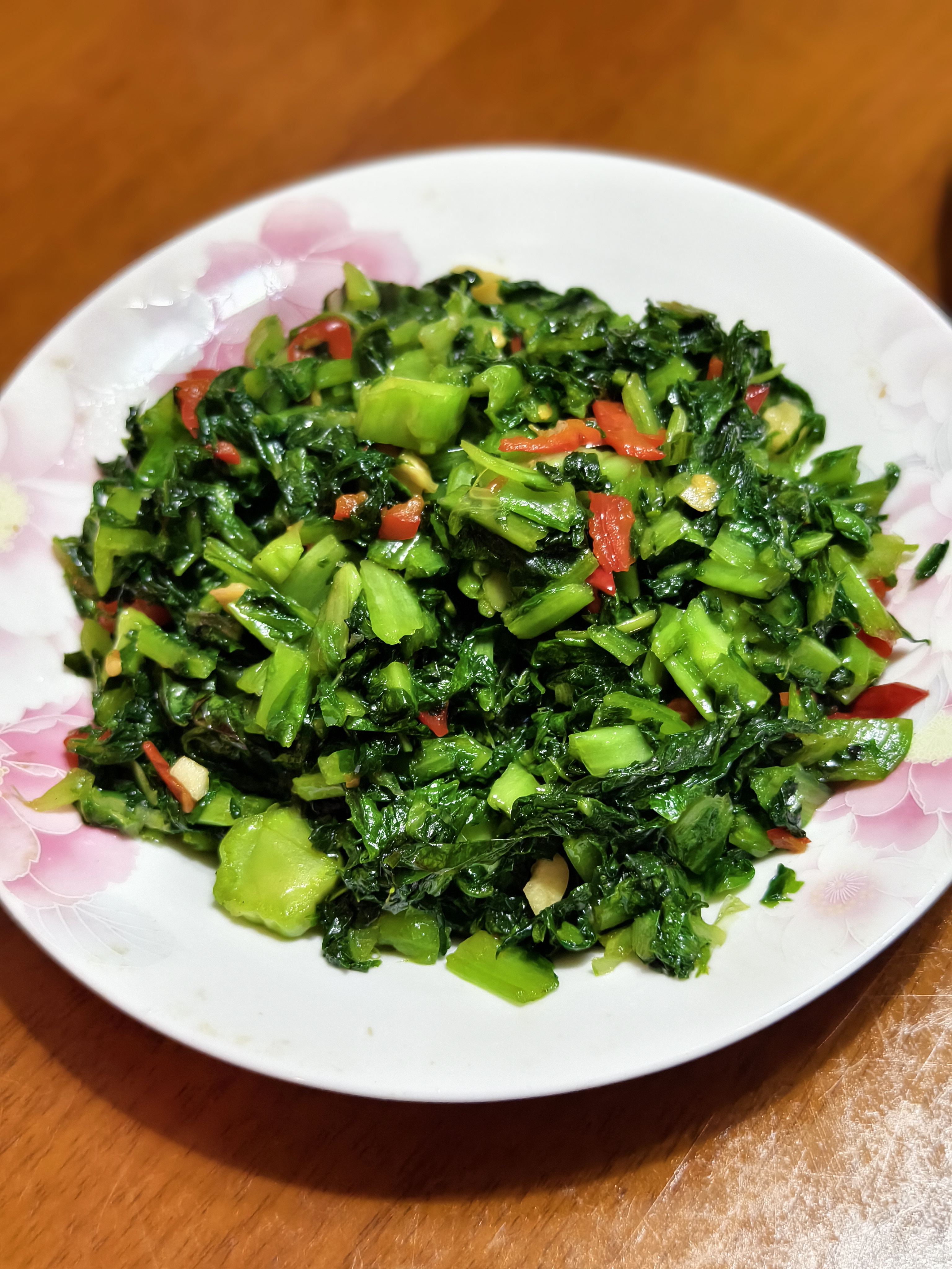 莴苣叶富含维生素蛋白质等营养成分营养甚至比莴笋还要高
