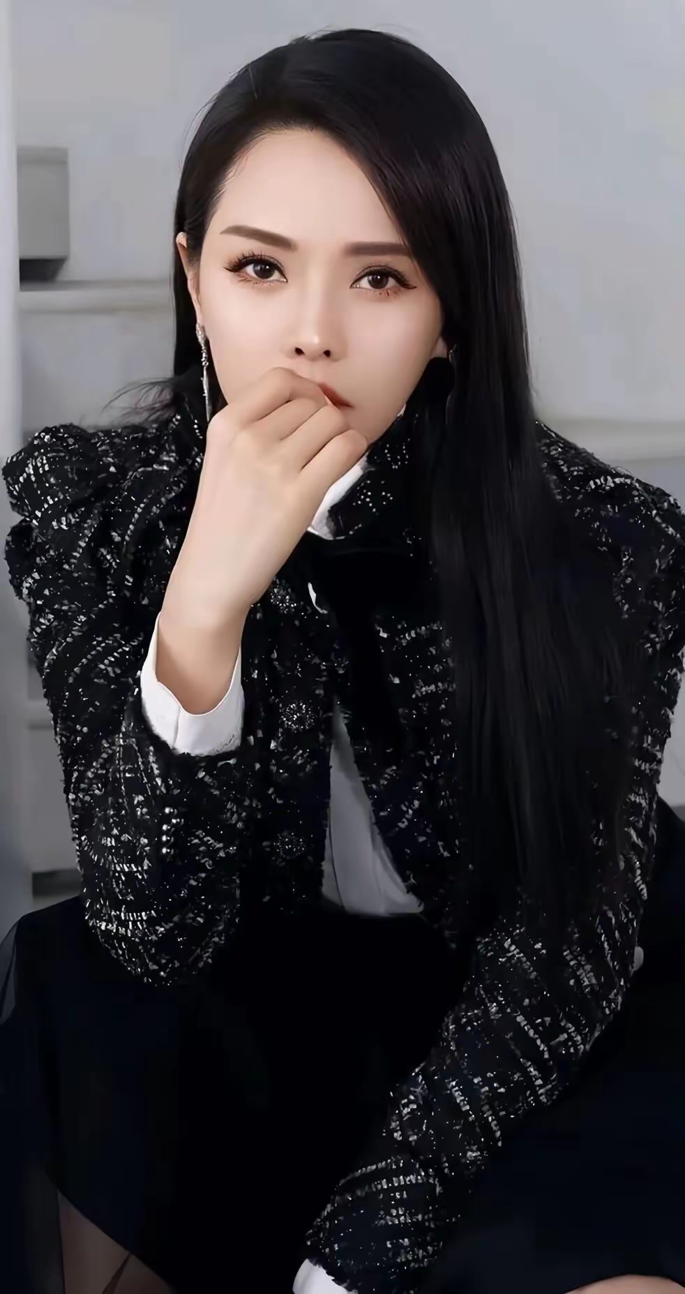 不愧是台湾最美的女人, 46岁伊能静才是真「冻龄女神」!