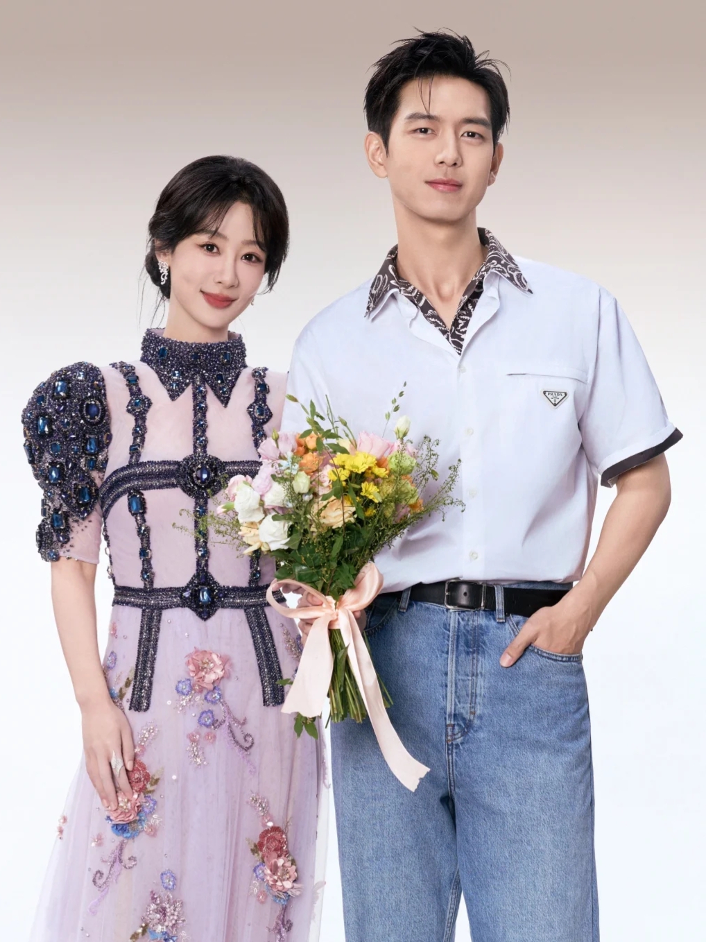 杨紫李现同框!这波"童颜夫妇"售后也太甜了吧!