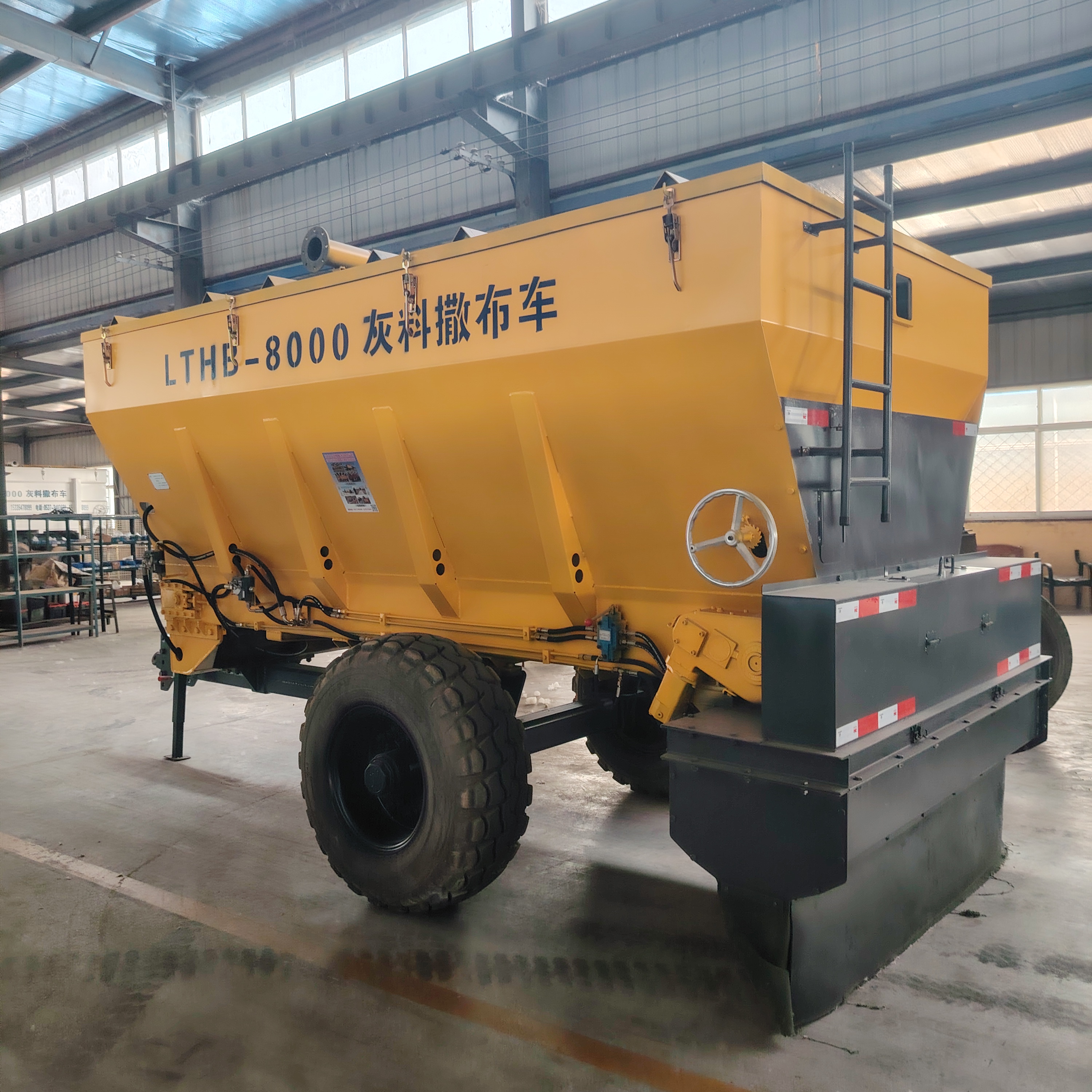 牵引式灰料撒布车 白灰撒布车,灰料撒布车,水泥撒布车,撒布车