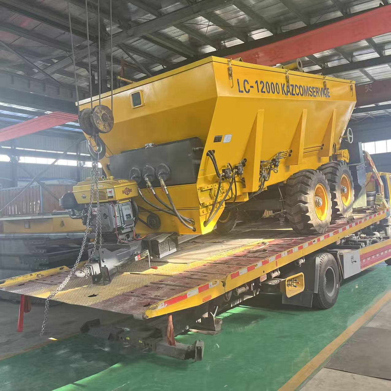 自带动力灰料撒布车