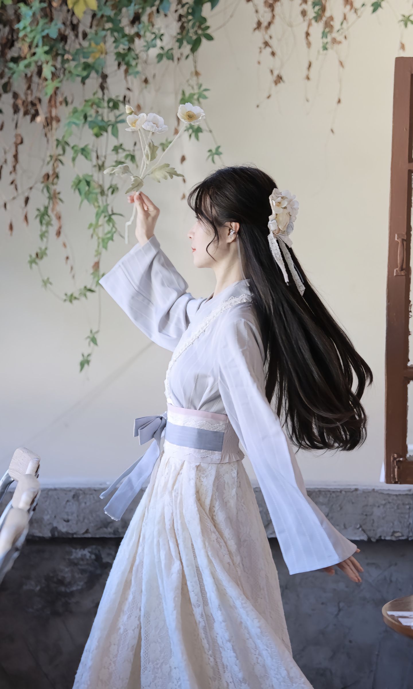 大全汉服美女五花大绑葫芦岛古镇汉服小姐姐春节期间吃到的两个大瓜