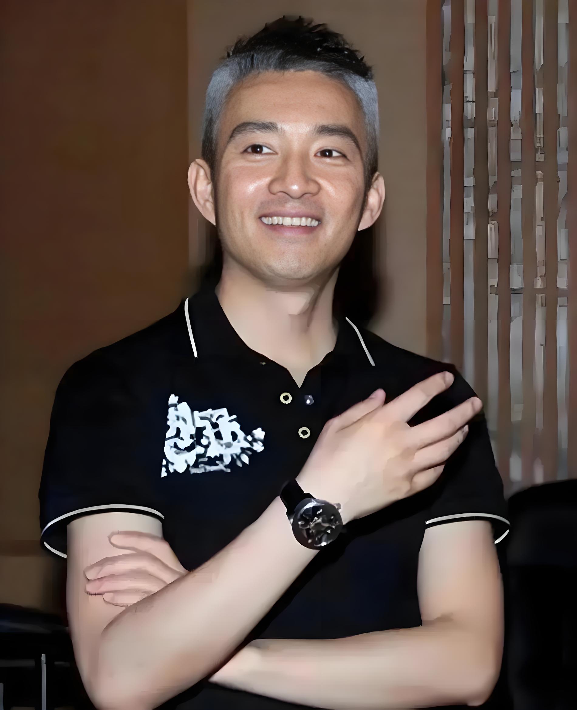 2025年10月31日晚一个名为亚宁的社交账号悄然更新