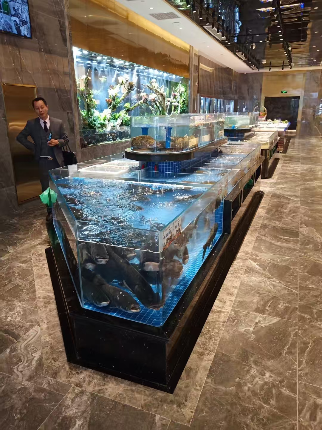 酒店固定海鲜池定制海鲜池制作安装厂家,餐厅鱼缸设计安装