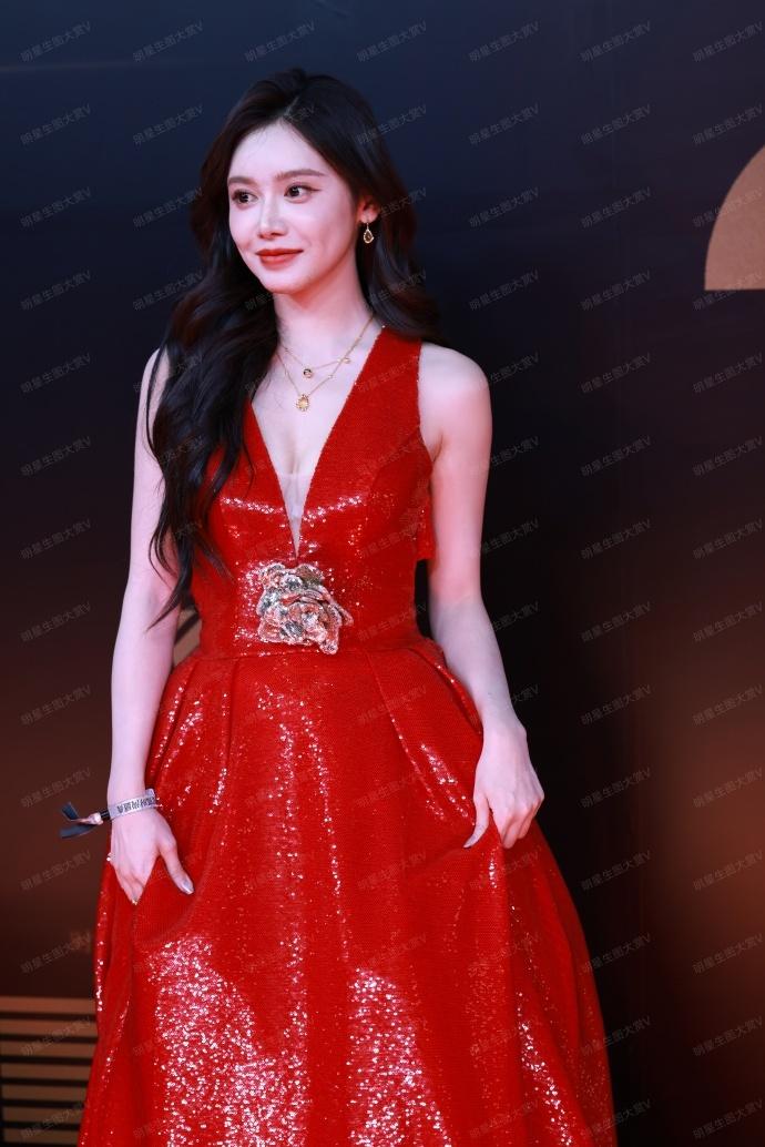 揭秘宋美娜恋爱史:从秦奋到王楚钦绯闻,她的情感之路备受瞩目