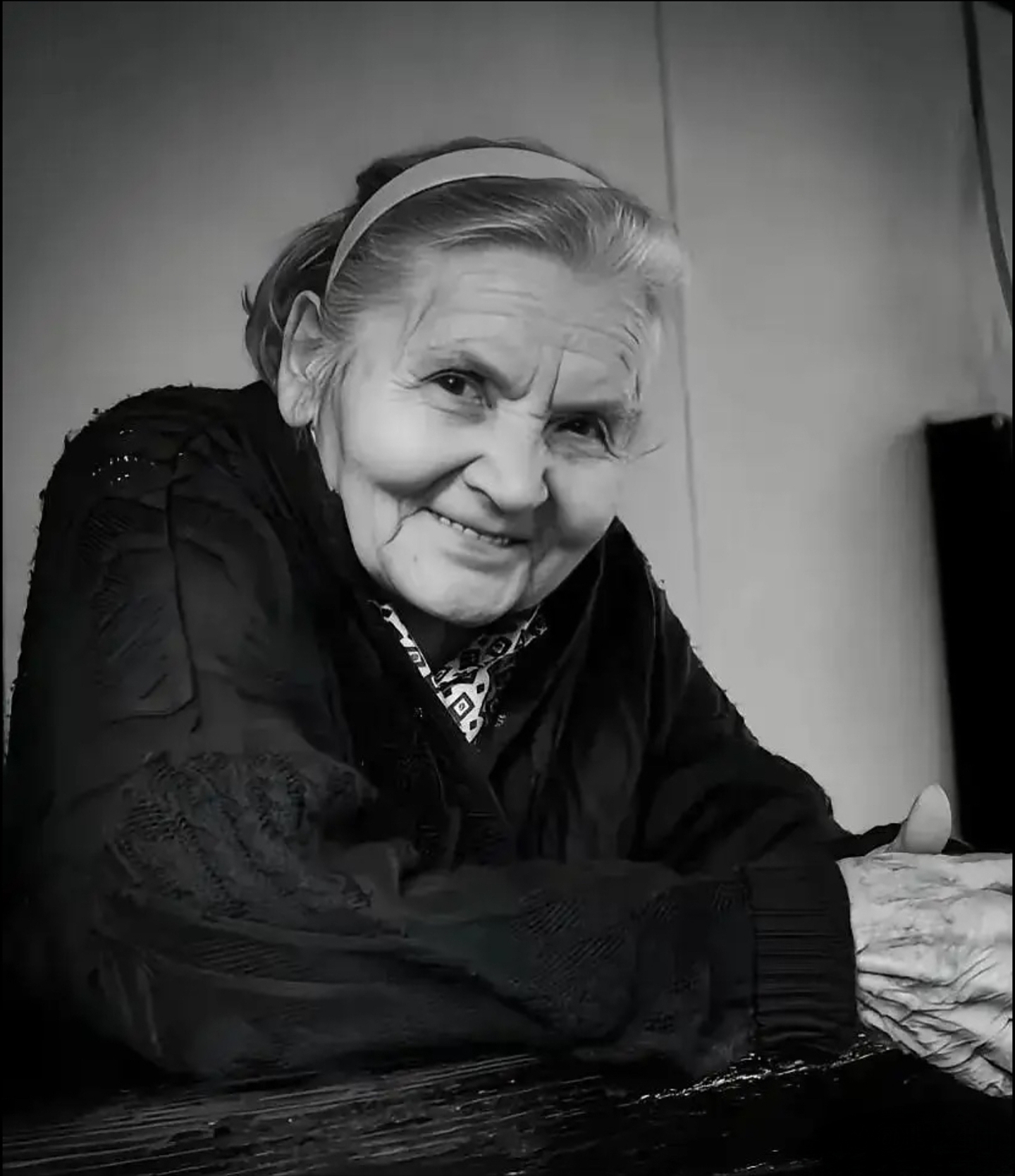 有个犹太女人,花8元一个进了8000盏油灯,想卖10元却没人买