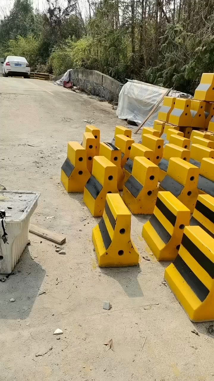 水泥墩子高速分离