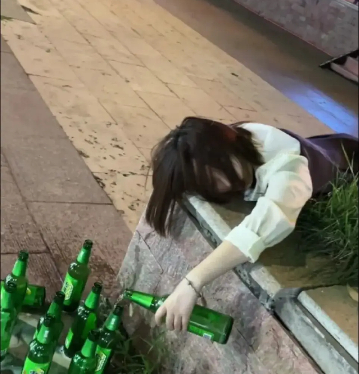 昆明少女悲剧:饮酒离世引发的责任纠葛