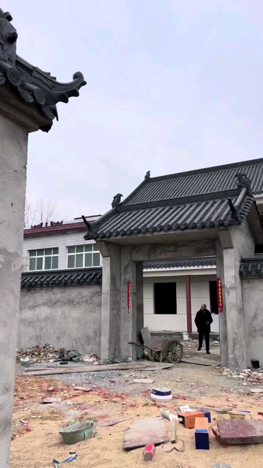 白墙灰瓦小院人家 百年不过时