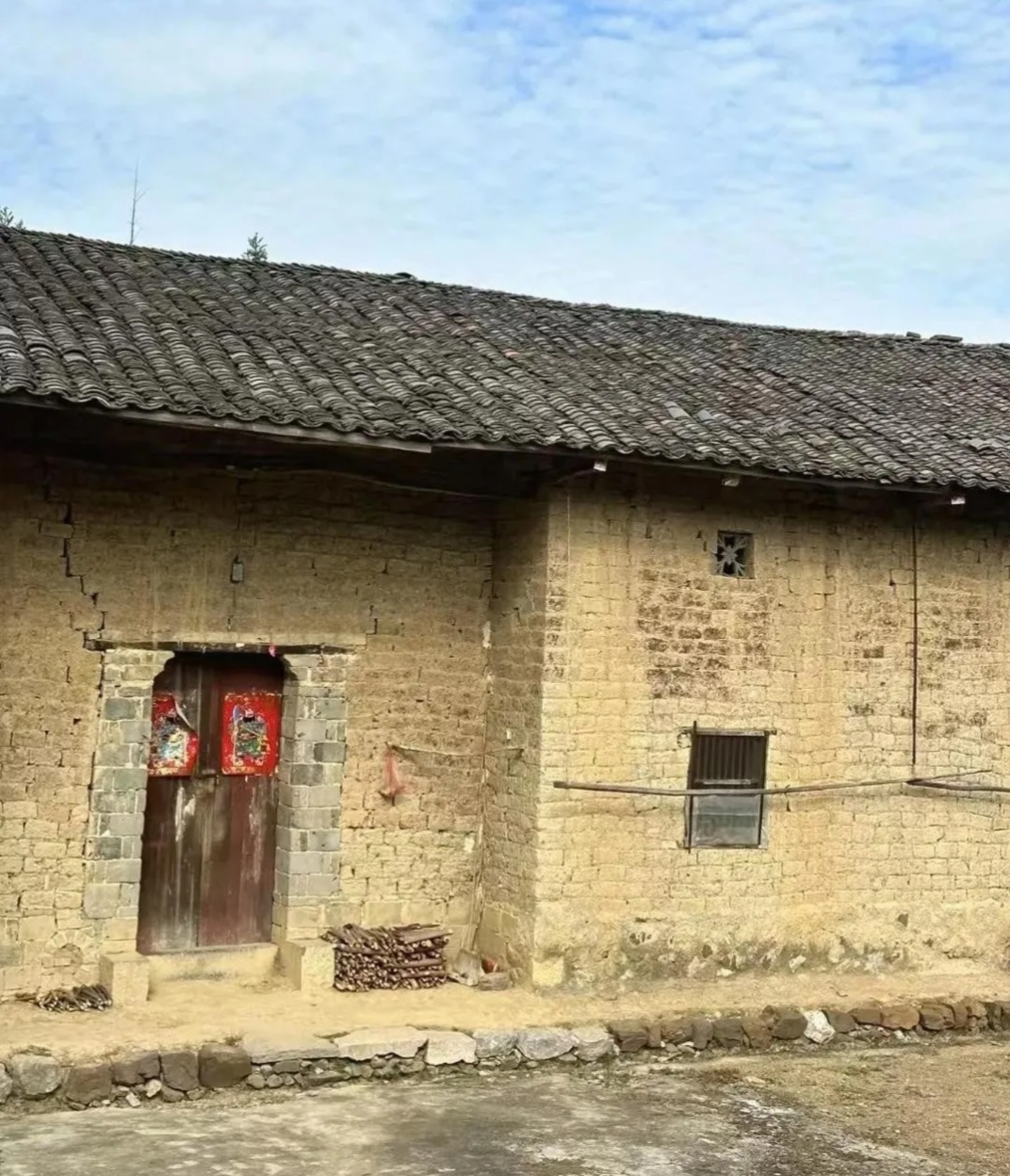 央视宅基地政策公布,七旬老父谋划归乡新生活