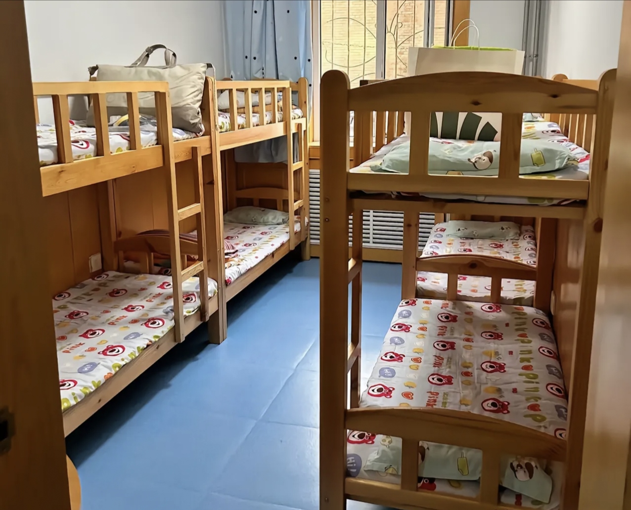 朋友想和我一起开个小饭桌,她小区的邻居开了3年