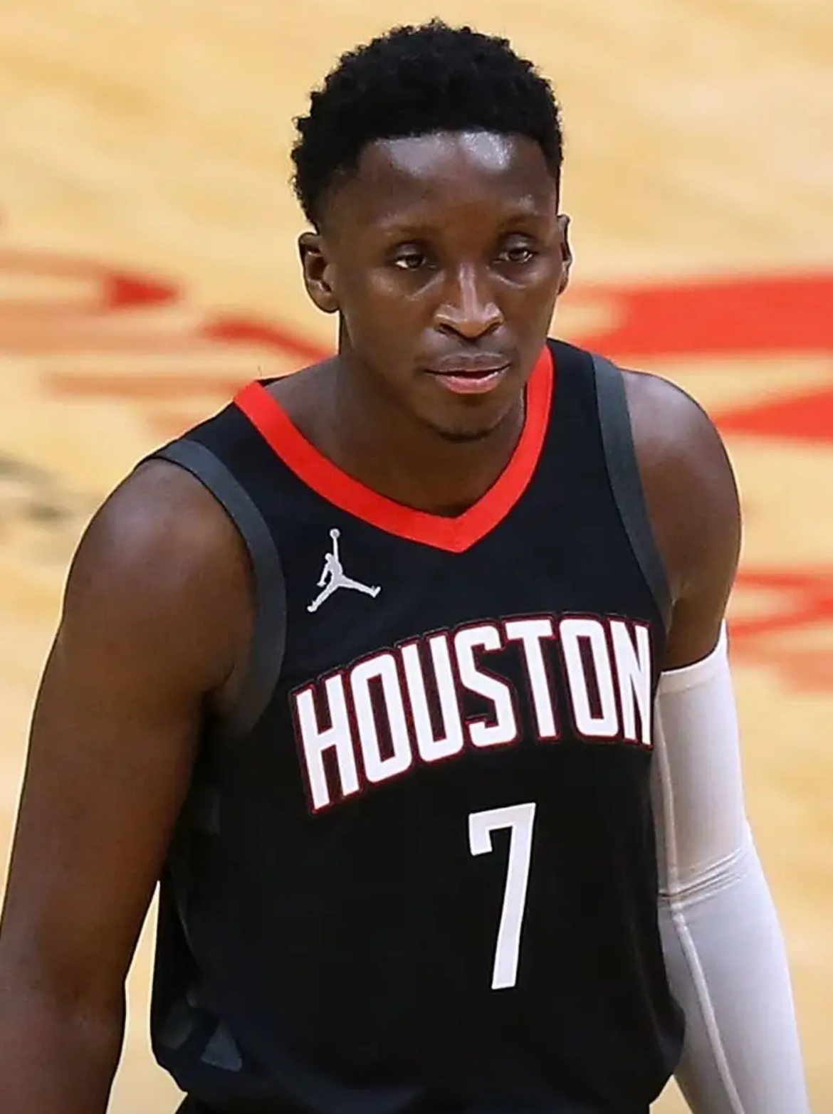 奥拉迪波计划复出2013年的榜眼秀还没放弃冲击nba
