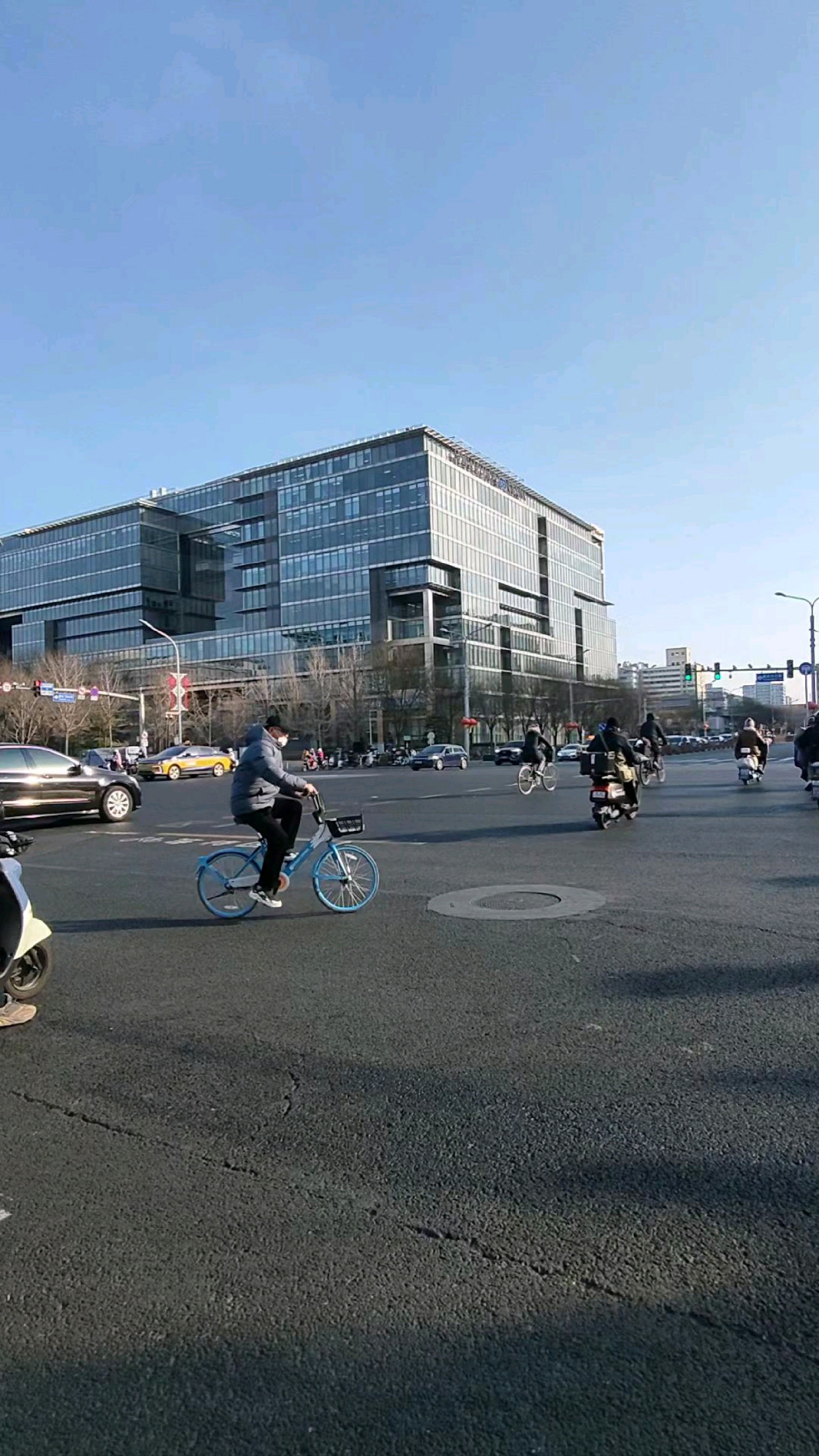 锻炼身体,我到长椿街路过长安街