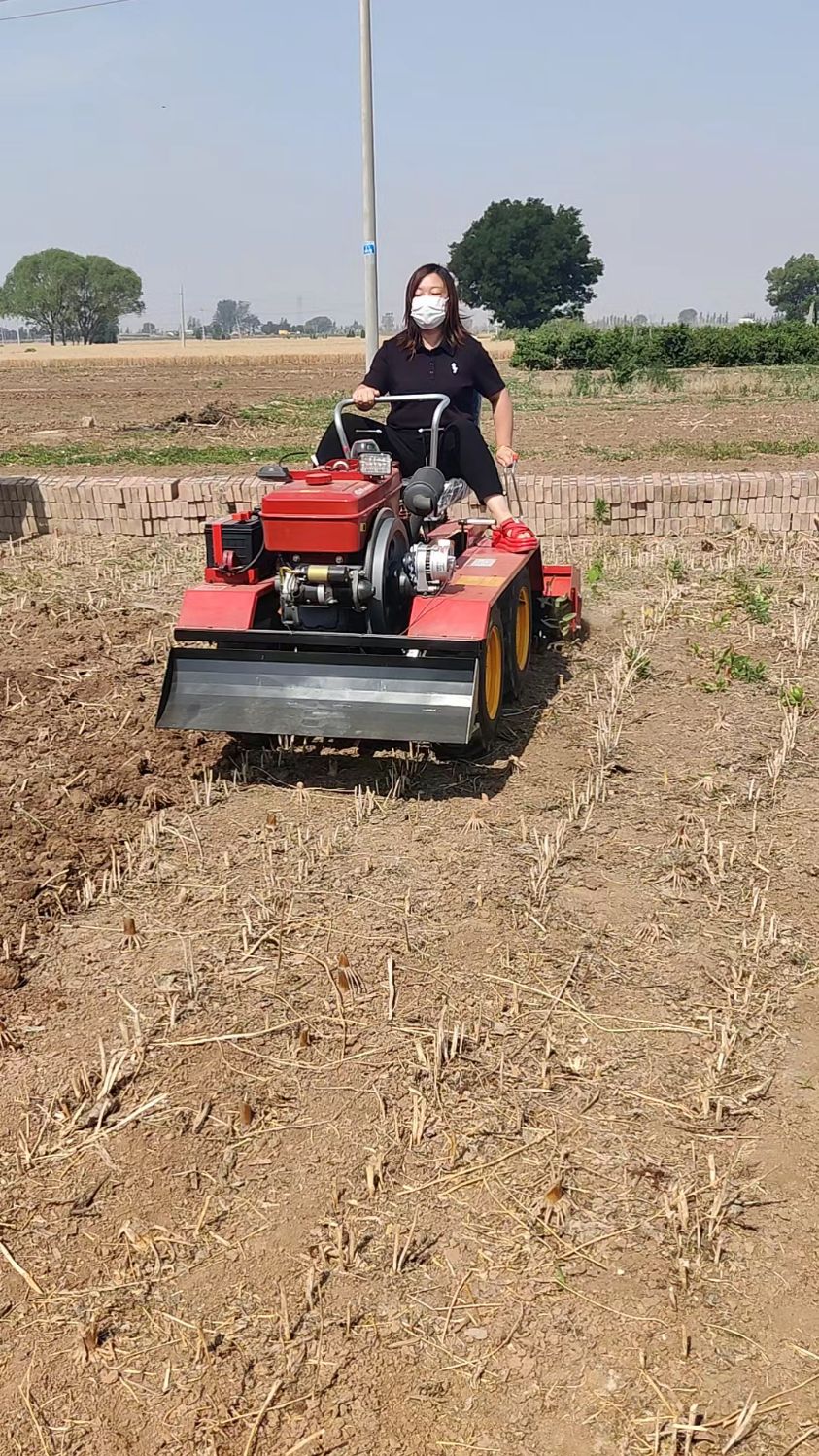 小四轮四驱微耕机