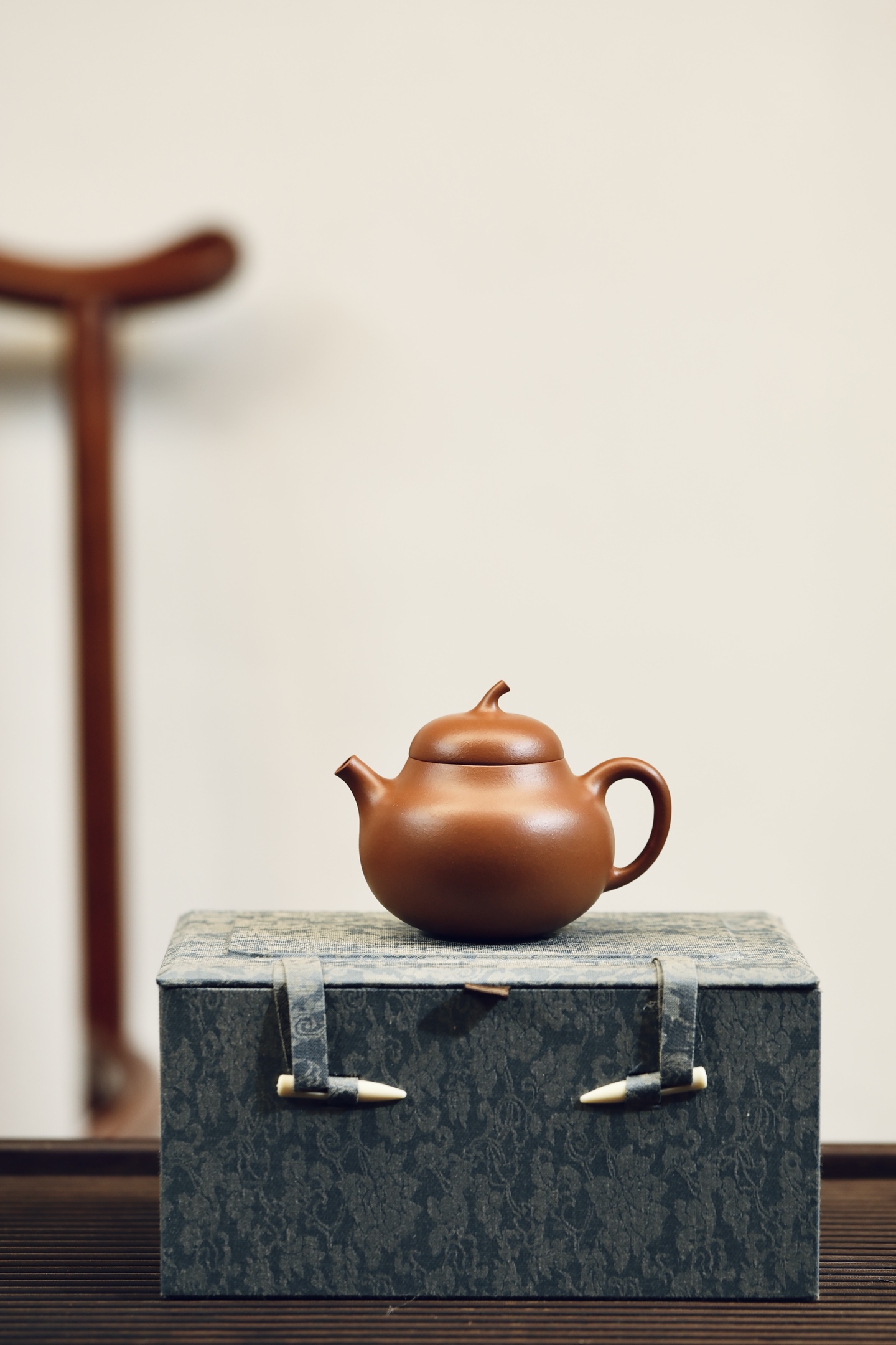 茶壶长时间不用如何处理壶内异味?