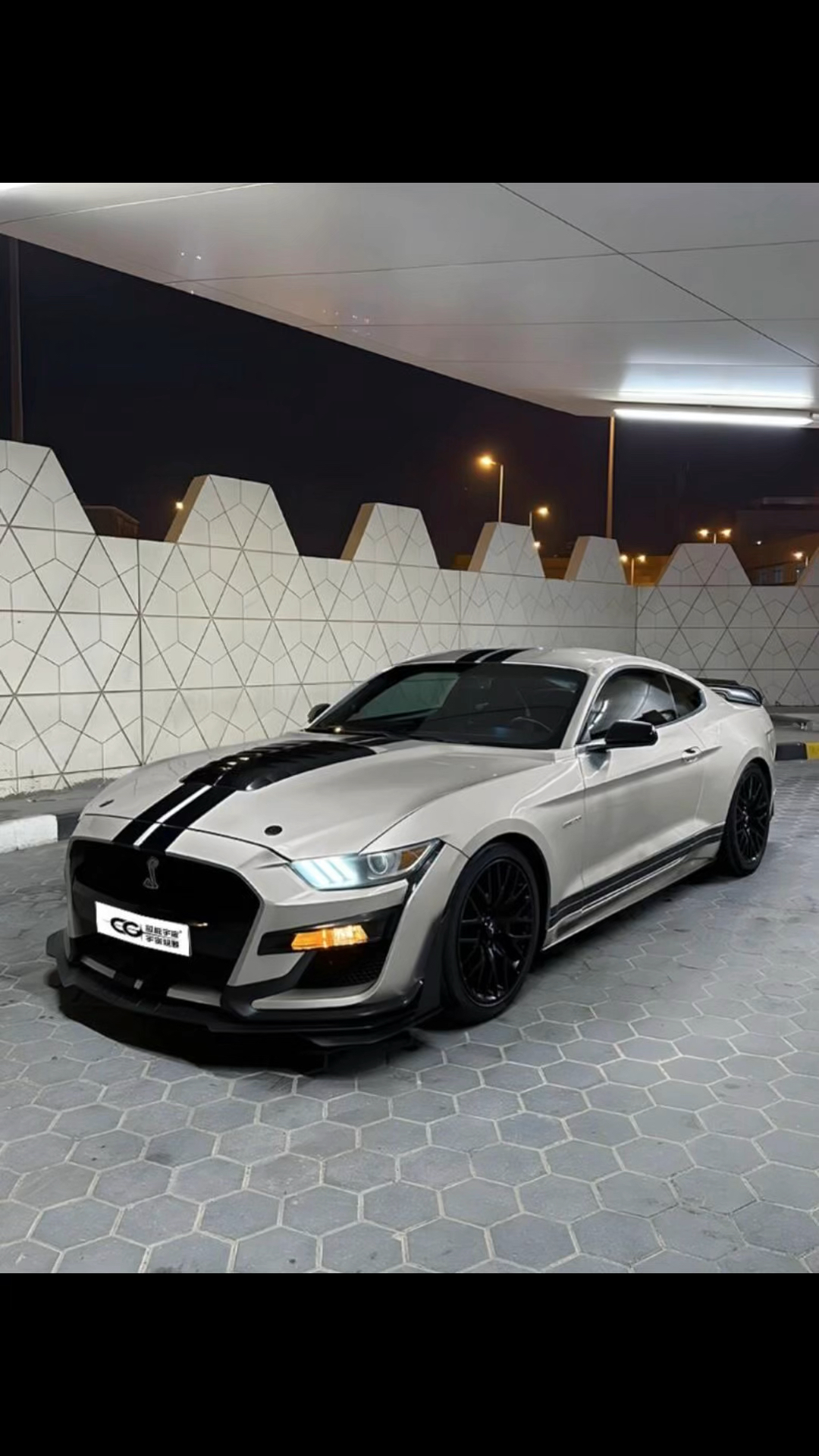 高冷商务男必备帅车!